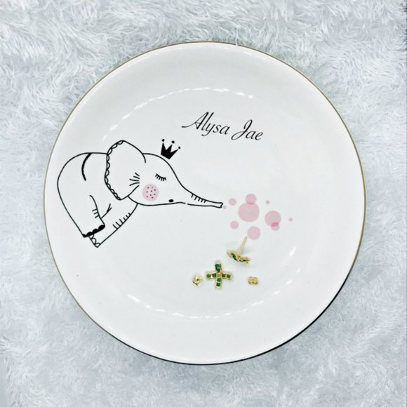 10K Gold Emerald Hugs Earrings - Picture 3 of 5